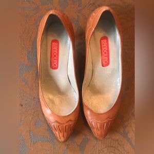 Vintage Bandolino brown 2.5” pumps,size 5.5M